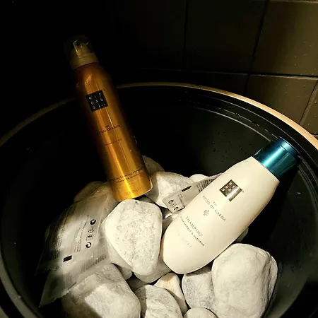 Aedel Lxr * Turijn